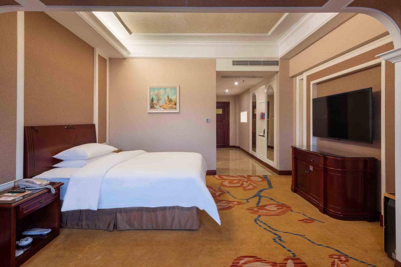 Vienna Hotel Shenzhen Songgang Liye Road Eksteriør bilde